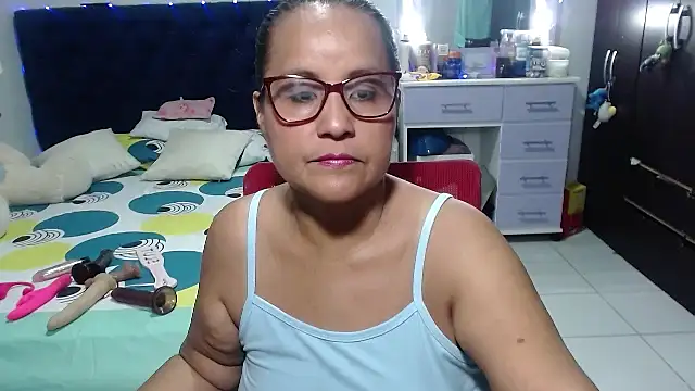 pervert mommy  online show from February 2026 11:10:01 AM