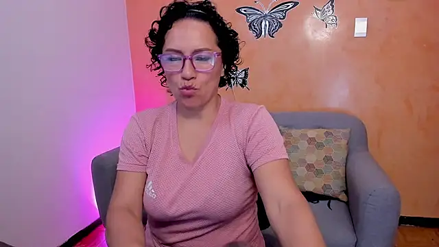 scarlet wet online show from March 2026 07:06:02 PM