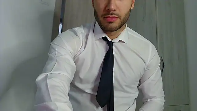 Justynn1 online show from February 2025 06:06:01 AM