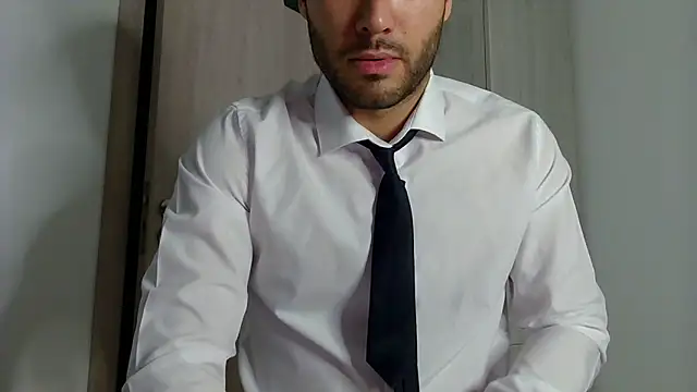 Justynn1 online show from March 2025 03:04:02 AM