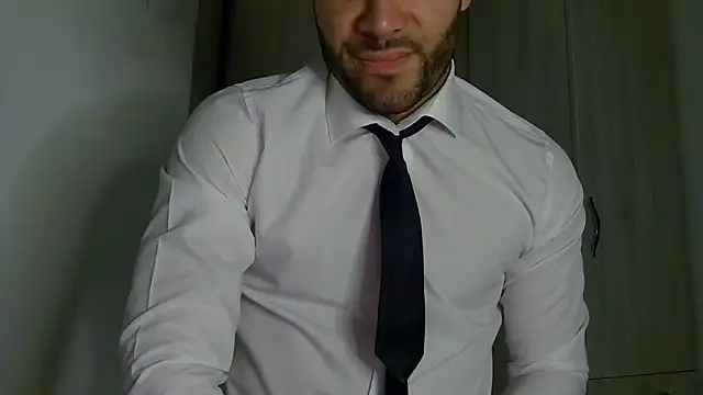 Justynn1 online show from December 2025 06:44:01 AM