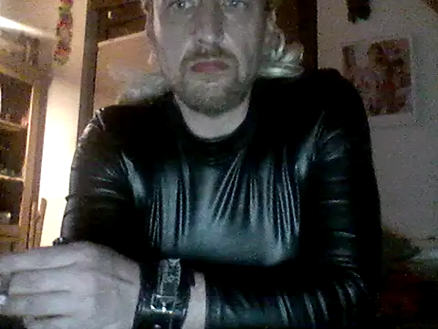 Snapshot of Genius1606 chatting on September 2025 12:21:02 AM Genius1606 online show from September 2025 12:21:02 AM