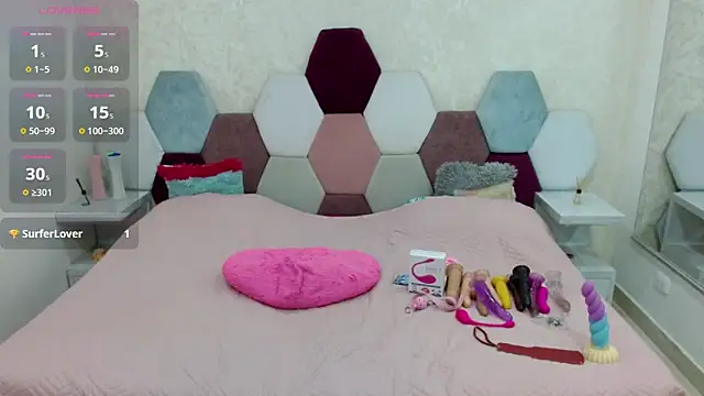 Snapshot of angel_blue chatting on February 2025 11:41:01 PM angel blue online show from February 2025 11:41:01 PM