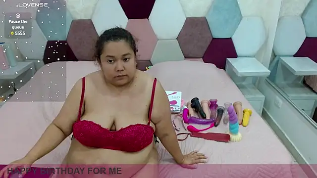 Snapshot of angel_blue chatting on March 2025 12:15:02 AM angel blue online show from March 2025 12:15:02 AM