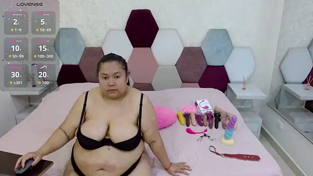 Snapshot of angel_blue chatting on November 2025 03:13:02 PM angel blue online show from November 2025 03:13:02 PM