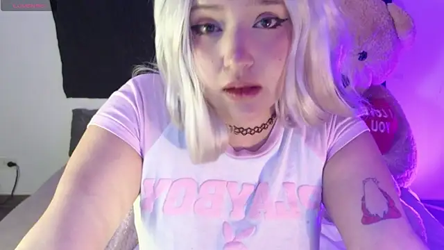 KuroChan420 online show from January 2025 02:37:01 AM