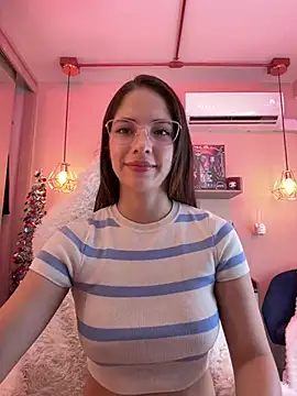 Snapshot of Zoe_Bae chatting on January 2025 09:22:01 PM Zoe Bae online show from January 2025 09:22:01 PM