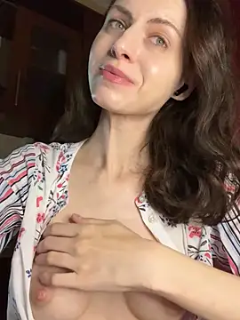 Snapshot of MissAnuta chatting on October 2025 12:36:01 AM MissAnuta online show from October 2025 12:36:01 AM