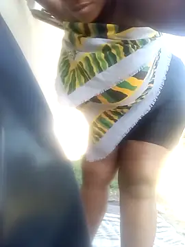 Choco-Coco10 online show from October 2025 02:13:01 PM