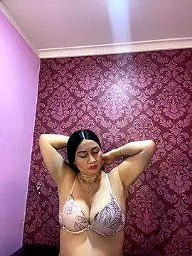 Snapshot of juliana_diaz chatting on November 2025 11:32:01 AM juliana diaz online show from November 2025 11:32:01 AM