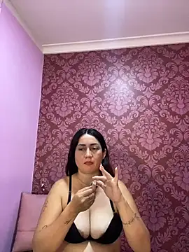 Snapshot of juliana_diaz chatting on November 2025 11:32:02 AM juliana diaz online show from November 2025 11:32:02 AM