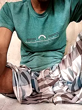 Snapshot of hq9870a chatting on September 2025 08:04:02 AM hq9870a online show from September 2025 08:04:02 AM