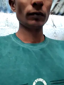 Snapshot of hq9870a chatting on November 2025 04:01:02 AM hq9870a online show from November 2025 04:01:02 AM