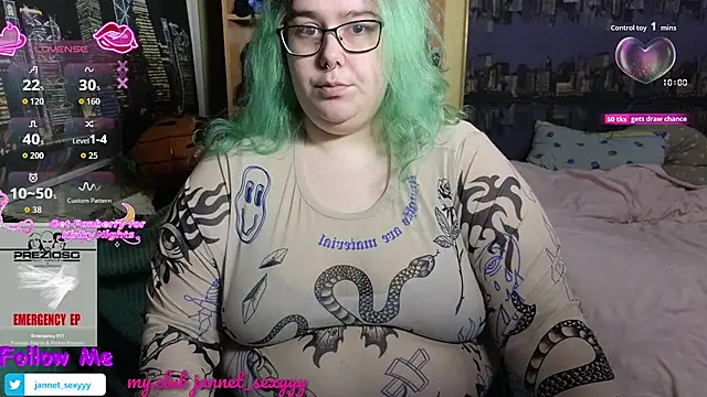 JannetPie online show from November 2025 10:47:02 PM