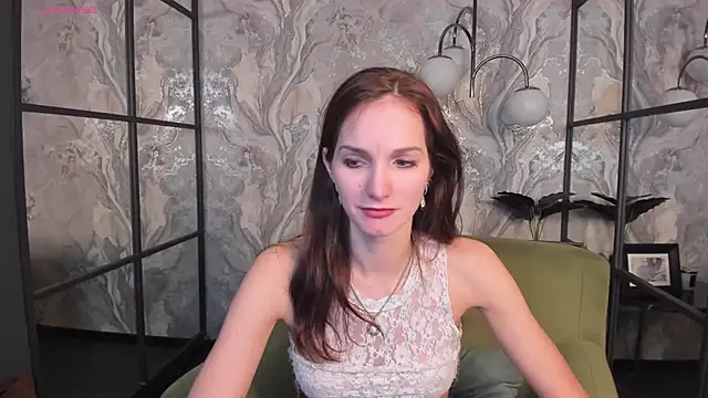 Snapshot of MirandaGlow chatting on February 2025 11:54:01 AM MirandaGlow online show from February 2025 11:54:01 AM