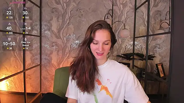 Snapshot of MirandaGlow chatting on March 2025 05:52:02 AM MirandaGlow online show from March 2025 05:52:02 AM