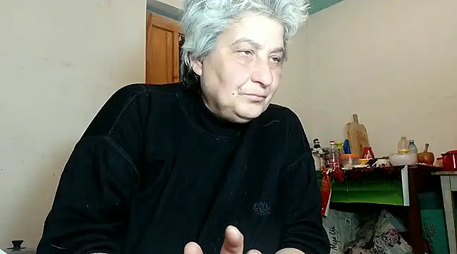 Snapshot of ExquisiteMature chatting on January 2025 03:47:01 PM ExquisiteMature online show from January 2025 03:47:01 PM