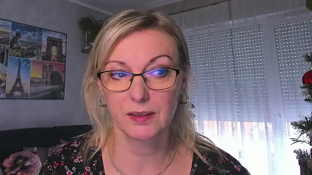 vanessa chat online show from January 2025 10:19:01 AM