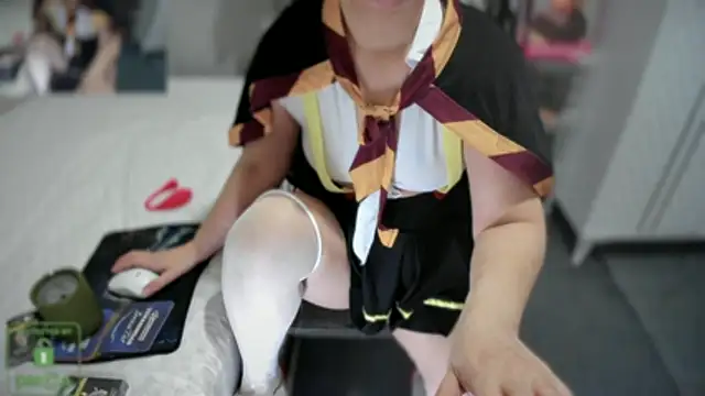 bisexyelizz online show from December 2025 07:53:02 PM