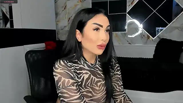 Snapshot of mistress_meryem chatting on February 2025 11:44:02 PM mistress meryem online show from February 2025 11:44:02 PM