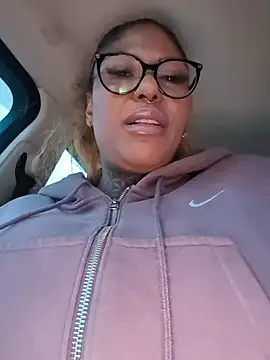 DarkDea online show from April 2026 05:40:01 PM