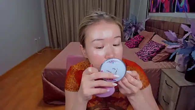 PollyOcean online show from March 2025 10:35:02 AM