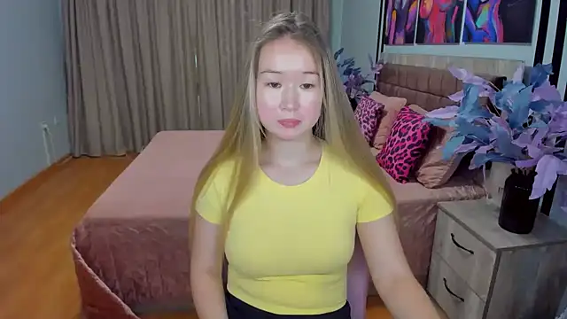 PollyOcean online show from September 2025 12:05:01 PM