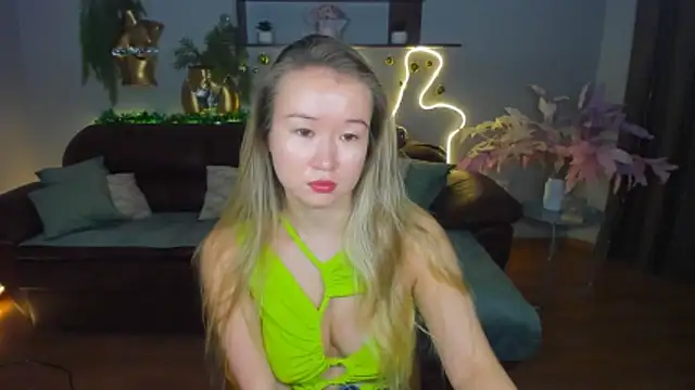 PollyOcean online show from December 2025 09:59:01 AM