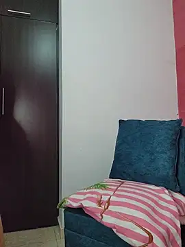 lissglow online show from November 2025 10:21:01 PM