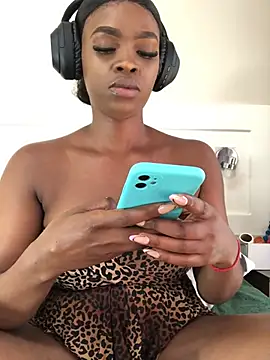 LuciousLips96 online show from February 2025 09:32:02 AM