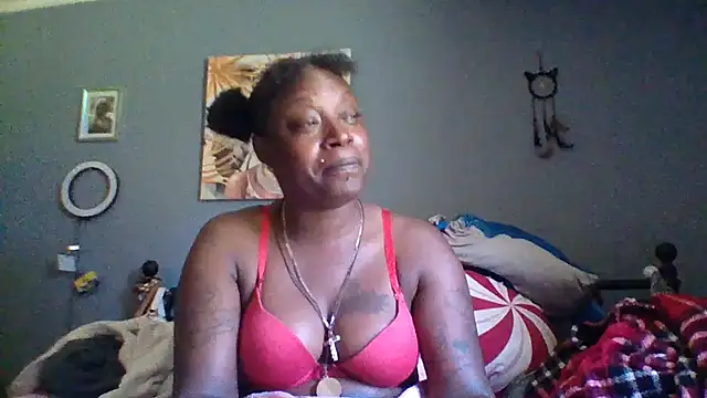 Snapshot of msdeedee chatting on May 2026 04:39:01 PM msdeedee online show from May 2026 04:39:01 PM
