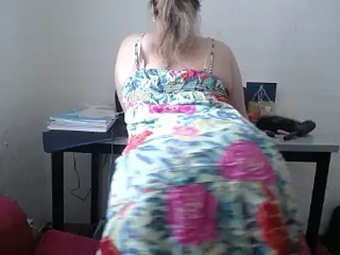 Snapshot of Milana235 chatting on March 2025 06:57:02 AM Milana235 online show from March 2025 06:57:02 AM