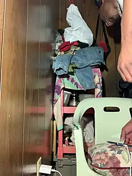 Snapshot of Tristris100 chatting on December 2024 01:32:02 AM Tristris100 online show from December 2024 01:32:02 AM