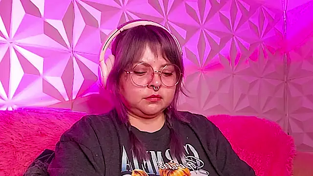 Satyn doll online show from October 2025 11:01:02 PM