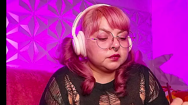 Snapshot of Satyn_doll chatting on January 2026 01:52:02 AM Satyn doll online show from January 2026 01:52:02 AM