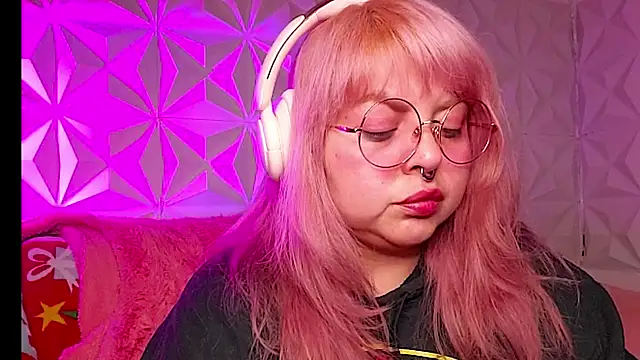 Snapshot of Satyn_doll chatting on January 2026 02:24:01 AM Satyn doll online show from January 2026 02:24:01 AM