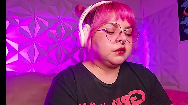 Snapshot of Satyn_doll chatting on February 2026 12:15:02 AM Satyn doll online show from February 2026 12:15:02 AM