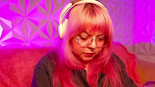 Snapshot of Satyn_doll chatting on February 2026 10:54:02 PM Satyn doll online show from February 2026 10:54:02 PM