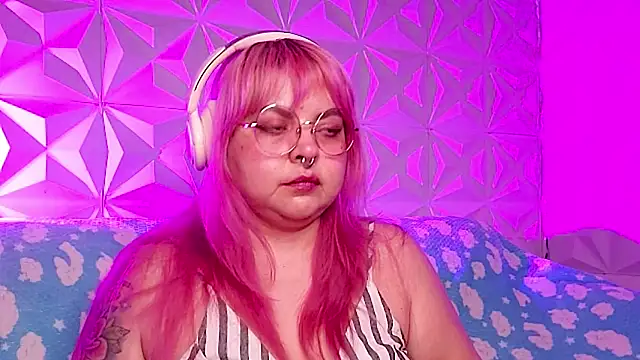 Snapshot of Satyn_doll chatting on February 2026 12:21:01 AM Satyn doll online show from February 2026 12:21:01 AM