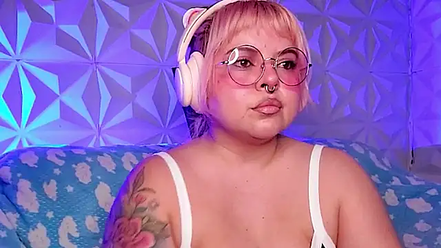 Satyn doll online show from April 2026 11:32:02 PM