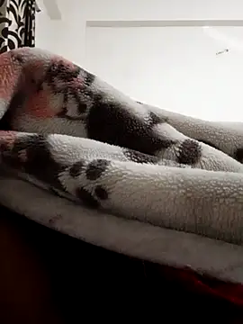 indianguy21 online show from December 2024 05:08:01 PM