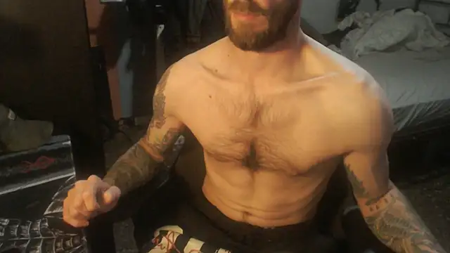 SexxxyLouis online show from April 2026 07:26:01 PM