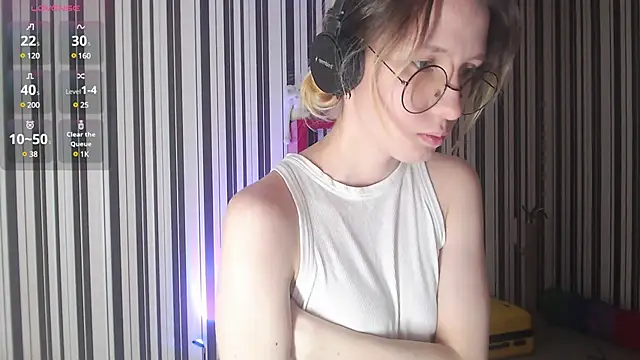 Snapshot of _Hanna_Moon_ chatting on December 2024 09:06:02 AM Hanna Moon online show from December 2024 09:06:02 AM