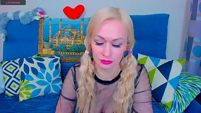 EllenMoore online show from January 2025 02:35:02 AM