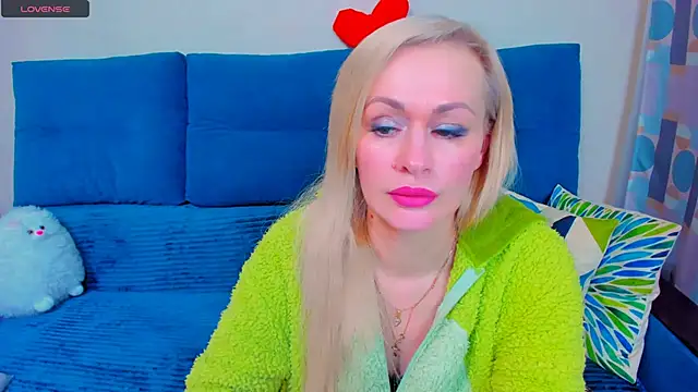 EllenMoore online show from March 2025 02:05:01 AM