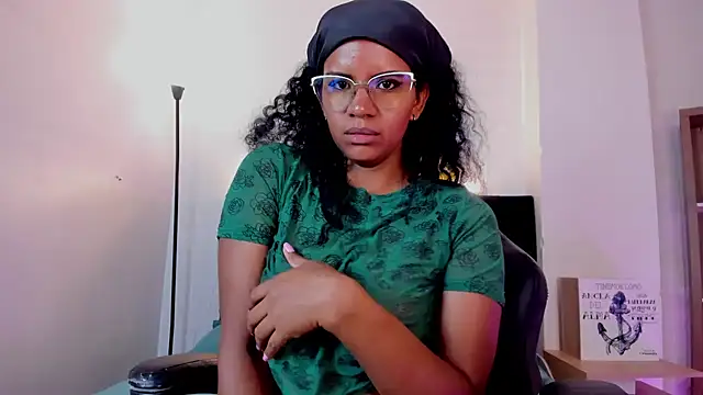 Ellie Alves online show from January 2025 05:09:01 PM