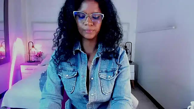 Ellie Alves online show from January 2025 03:08:02 PM