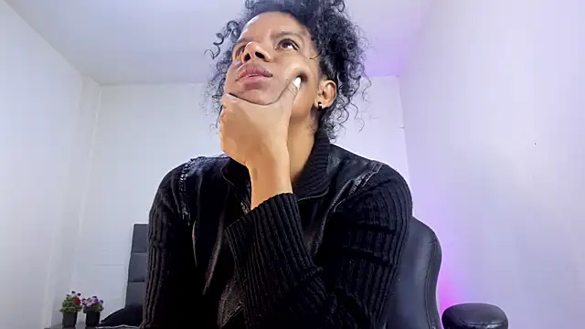 Ellie Alves online show from October 2025 12:16:01 PM