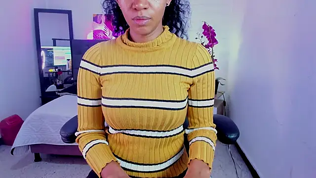 Ellie Alves online show from December 2025 02:46:02 PM