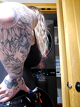 LilyOrion online show from February 2025 07:18:02 PM